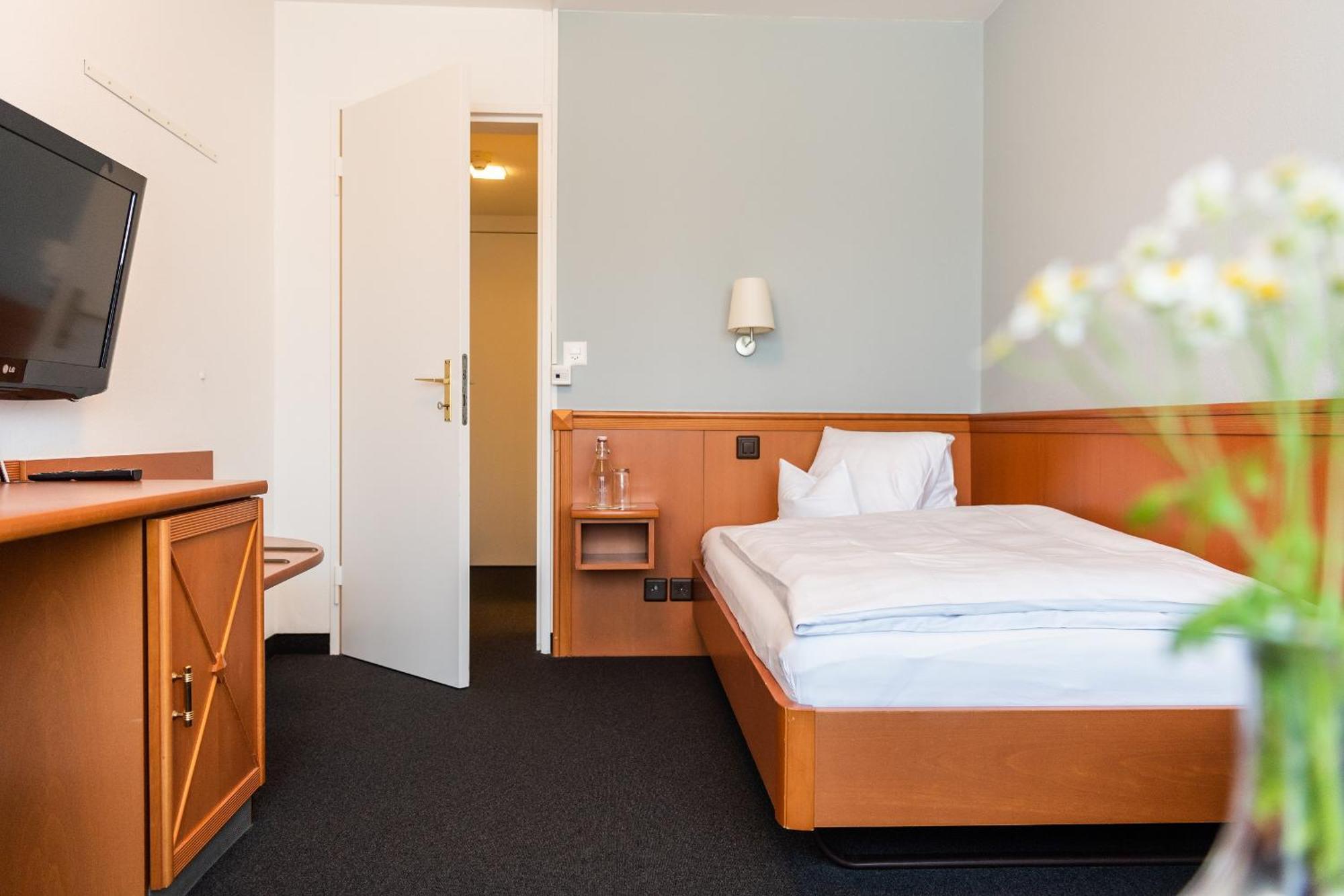 Hotel Schiff Am Rhein Rheinfelden Buitenkant foto