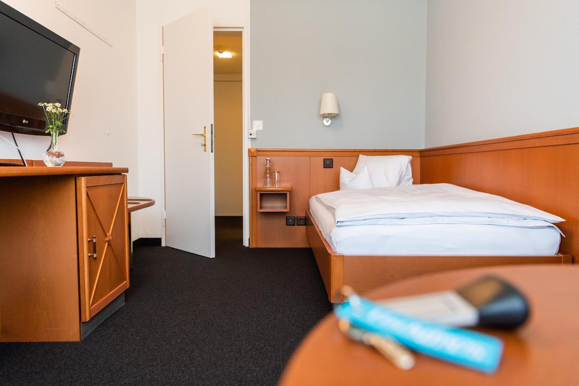Hotel Schiff Am Rhein Rheinfelden Buitenkant foto