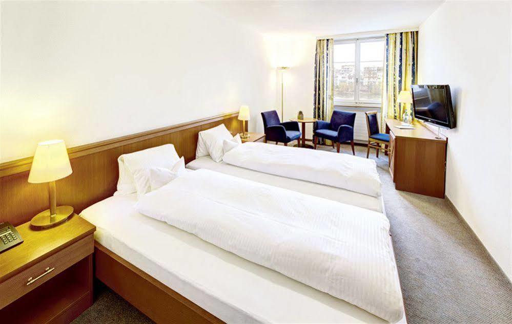 Hotel Schiff Am Rhein Rheinfelden Buitenkant foto